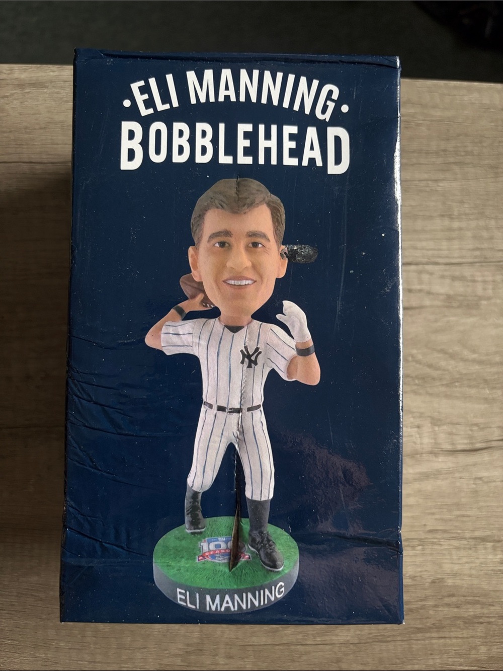Eli Manning Bobblehead - Yankees Pinstripe Figure
